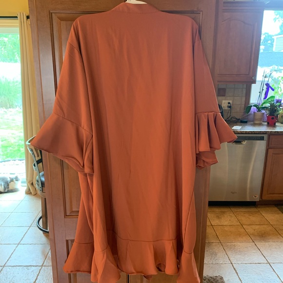 Women’s Robe - Picture 3 of 10
